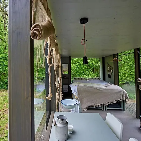 Maringotka Volavka By Twofingers Glamping